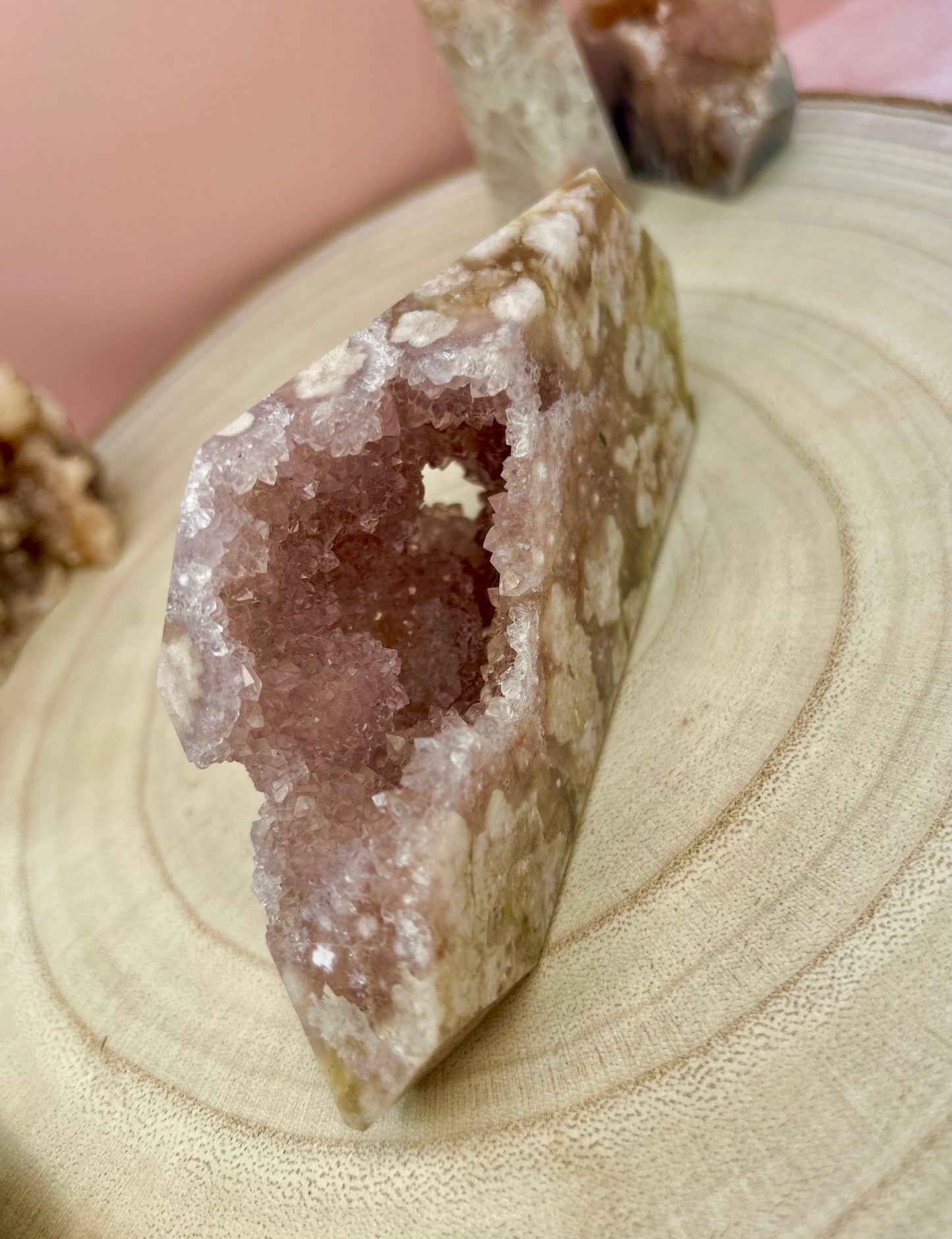 Flower Agate Pink Druzy Carving