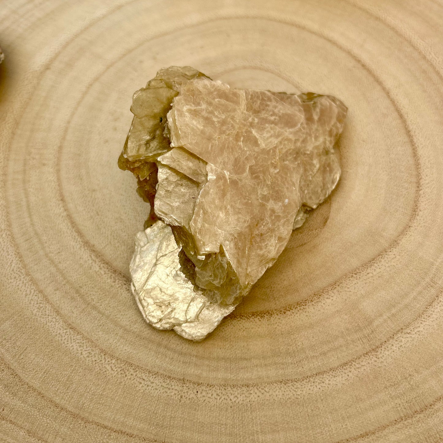 Lepidolite | Golden Lepidolite