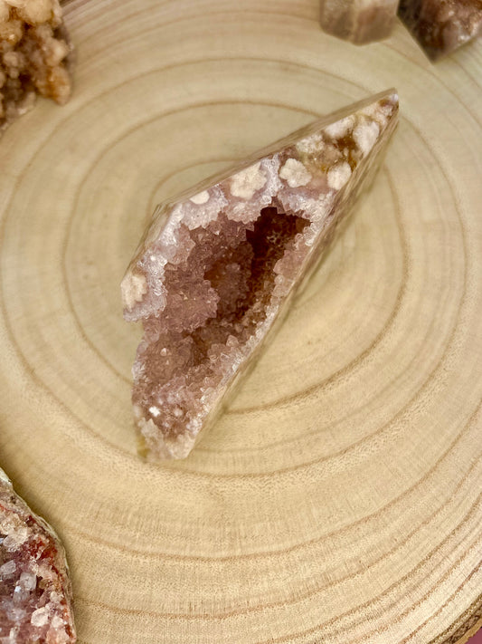 Flower Agate Pink Druzy Carving